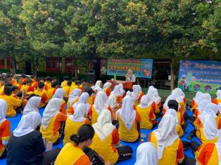 BELJAR BERSAMA NARASUMBER